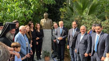 Κεφαλογιάννης προτομή