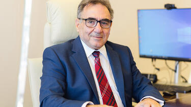Marakakis Trapeza Hanion