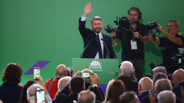 Live η ομιλία του Νίκου Ανδρουλάκη στο Αιγάλεω: "Όλοι μαζί για τη νίκη και την αλλαγή"