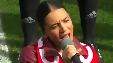 tragoudistria_kanadas