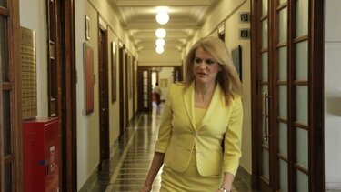 Ραγδαίες οι εξελίξεις στον ΣΥΡΙΖΑ: Την ανεξαρτητοποίησή της προανήγγειλε η Θ. Τζάκρη