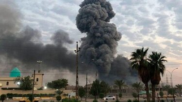 Βαγδάτη: Εικόνες από το χτύπημα στην αμερικανική πρεσβεία - Αναφορές ότι επλήγη και το ελικοδρόμιο