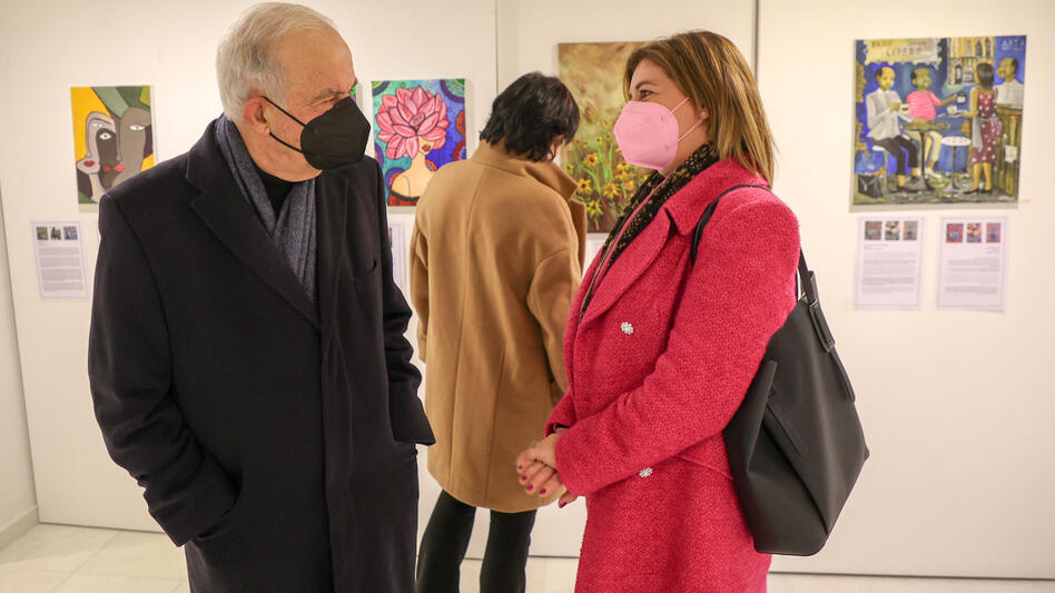 Εγκαινιάστηκε η έκθεση ζωγραφικής με έργα προσφύγων 