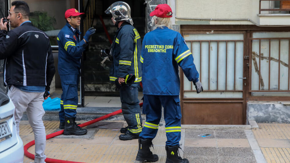 Έκρηξη σε πολυκατοικία στα Πατήσια λόγω βραχυκυκλώματος στα ρολόγια της ΔΕΗ 