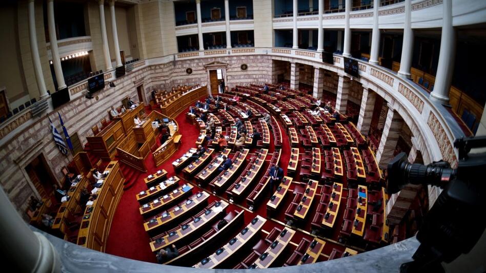 Κεκλεισμένων των θυρών η συνεδρίαση για τις καταγγελίες Ανδρουλάκη