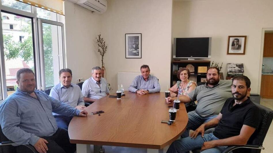 Παραδόθηκαν 12 τόνοι ζωοτροφών για τις ανάγκες στον πυρόπληκτο Δήμο Αγίου Βασιλείου