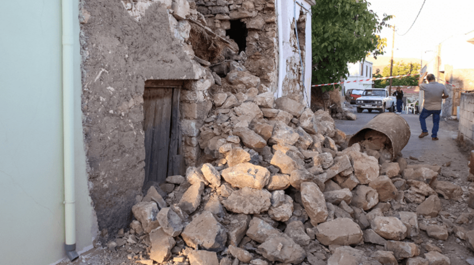 Έχασαν το σπίτι τους από τον σεισμό, καλούνται να πληρώσουν και ΕΝΦΙΑ!