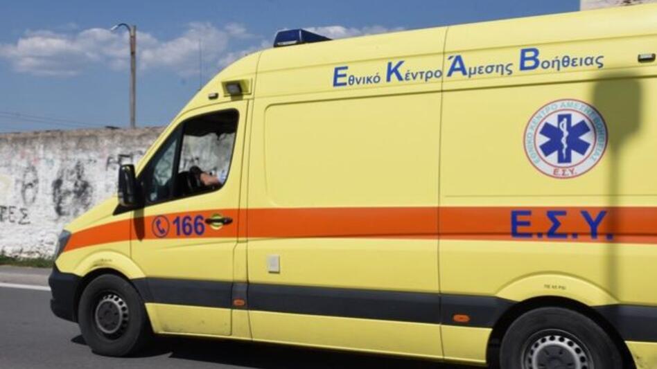  Μπαλάκι σφήνωσε στον λαιμό μωρού 8 μηνών