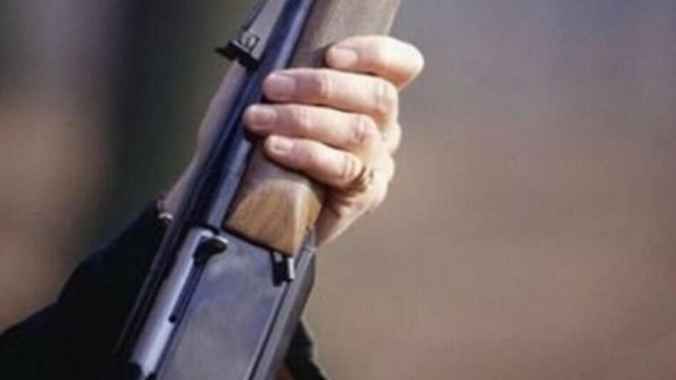 Παρ’ ολίγον τραγωδία σε ξενάγηση τηλεοπτικού συνεργείου - Ένας τραυματίας από σκάγια κυνηγού