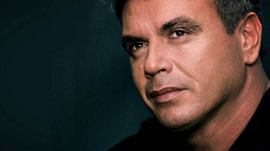 Στο ΠΑΓΝΗ ο Μανώλης Λιδάκης!