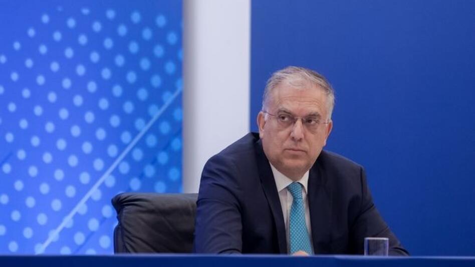 Θεοδωρικάκος: Απροσπέλαστα τα σύνορα στον Έβρο
