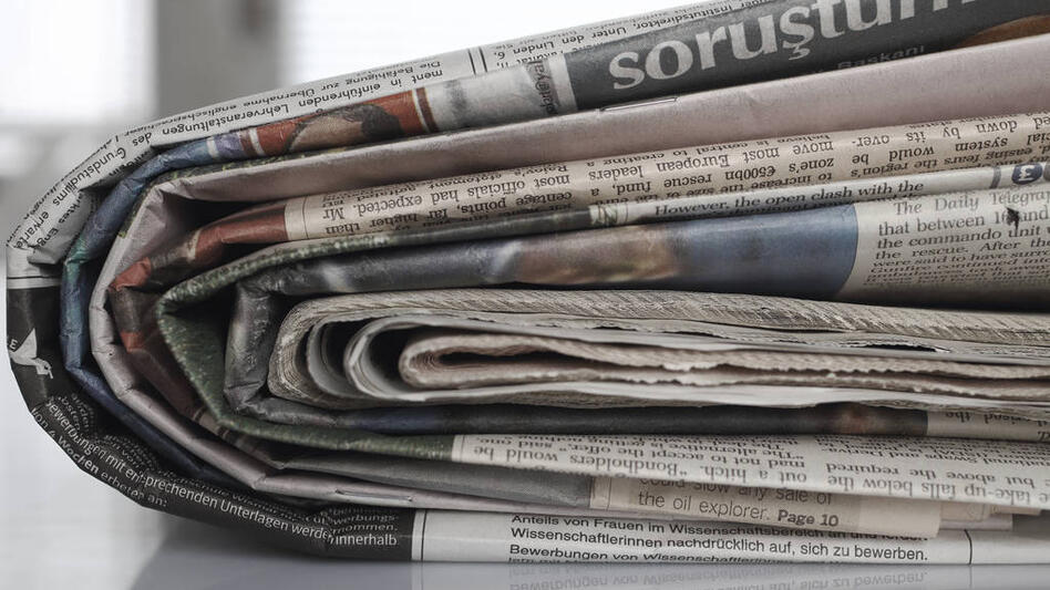 Τα πρωτοσέλιδα των εφημερίδων της Παρασκευής