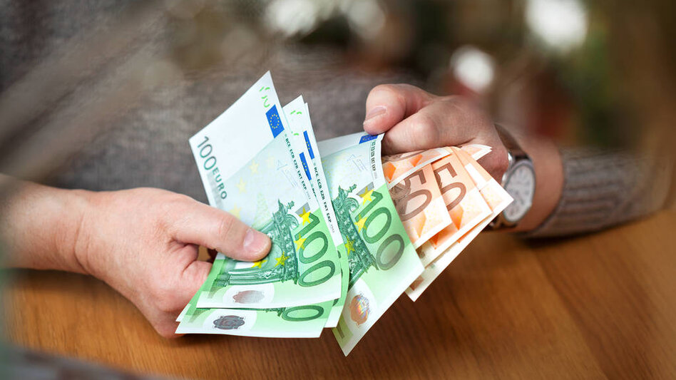 Πόσο θα αυξηθούν οι μισθοί, μετά το «ξεπάγωμα» των τριετιών