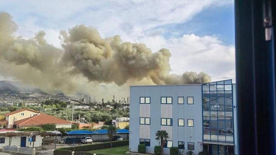 Μεγάλη φωτιά στον Ασπρόπυργο