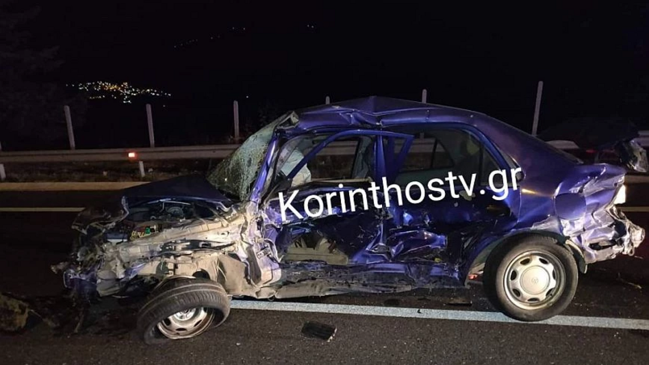 Αυτοκίνητο προσέκρουσε σε μπάρες και λίγο μετά άλλο ΙΧ έπεσε πάνω του