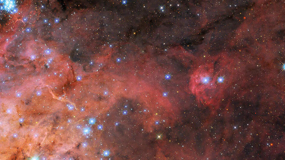 Ένα «εργοστάσιο αστέρων» καταγράφηκε από το τηλεσκόπιο Hubble