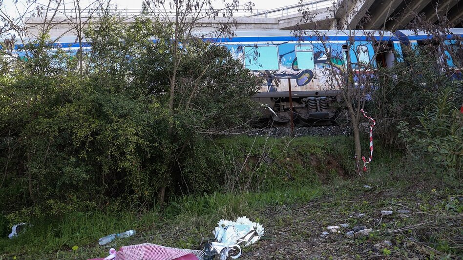 Tέμπη: Νομοσχέδιο για την στήριξη συγγενών των θυμάτων - ΝΔ: Ηθική υποχρέωση της Πολιτείας η στήριξη των οικογενειών