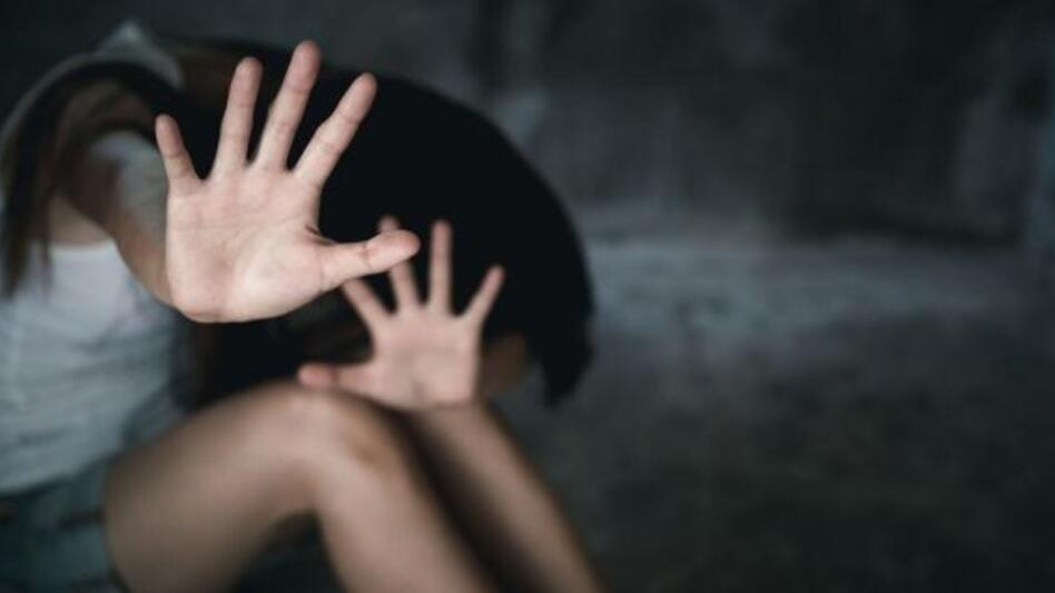 Φρίκη στην Κάλυμνο: Εξέδιδε την ανήλικη κόρη του για 5 ευρώ