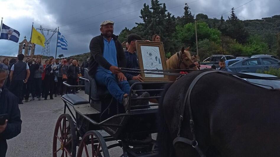 Οι καβαλάρηδες των Χανίων τιμούν τον Αη Γιώργη