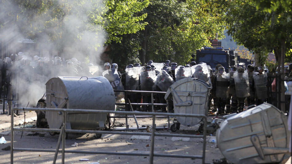 Σερβία: Επεισόδια στην πόλη Ζβέτσαν στο βόρειο Κόσοβο
