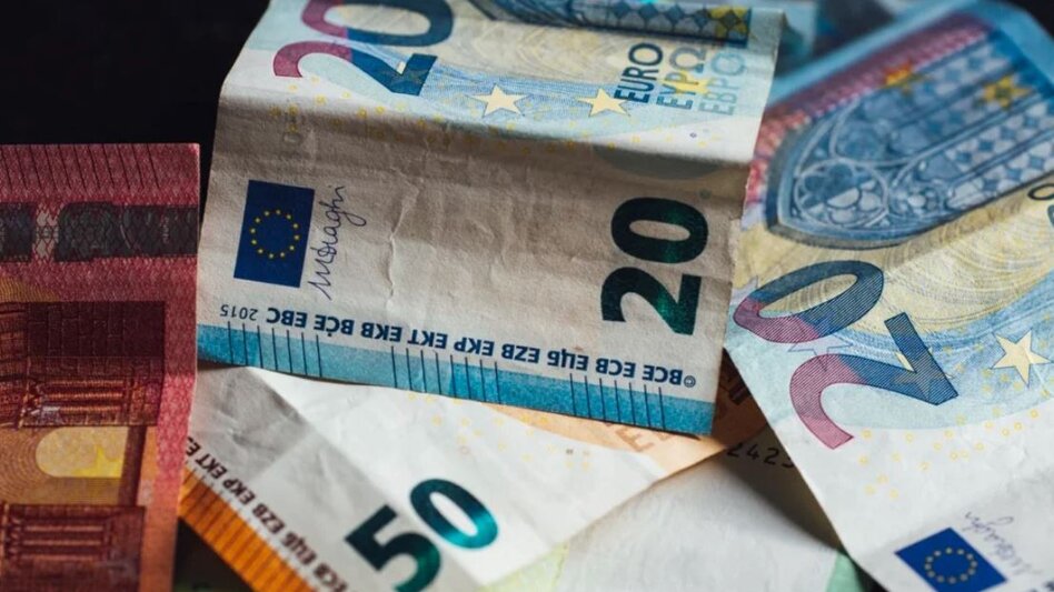 Εποχικό επίδομα από τη ΔΥΠΑ: Πότε θα καταβληθεί το ποσό έως 1.114,75 ευρώ φέτος – Οι δικαιούχοι