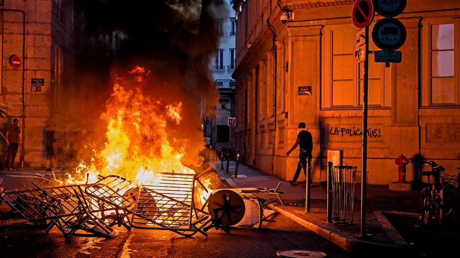 Γαλλία: Παρουσίασε δέσμη μέτρων για την αποτροπή καταστάσεων σαν αυτές του καλοκαιριού  