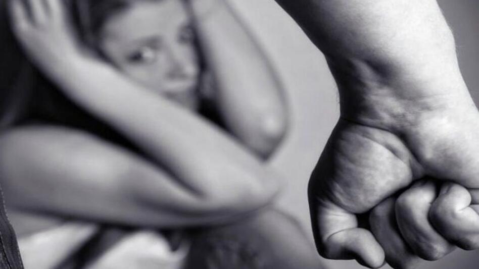 Κρατούσε κλειδωμένη 35χρονη στη Ρόδο για έξι χρόνια και την εξέδιδε