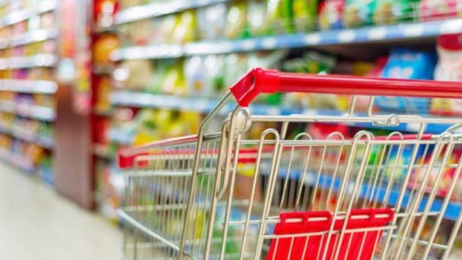 Πού οφείλονται οι αυξήσεις σε τρόφιμα και καύσιμα