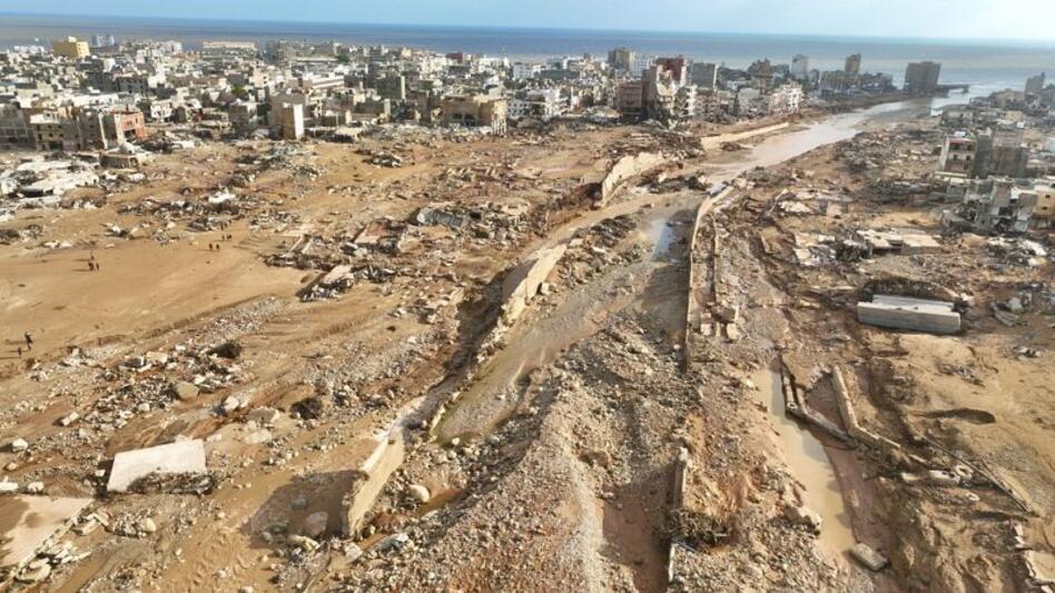 Πλημμύρες στη Λιβύη: Οι ελπίδες να βρεθούν επιζώντες σβήνουν
