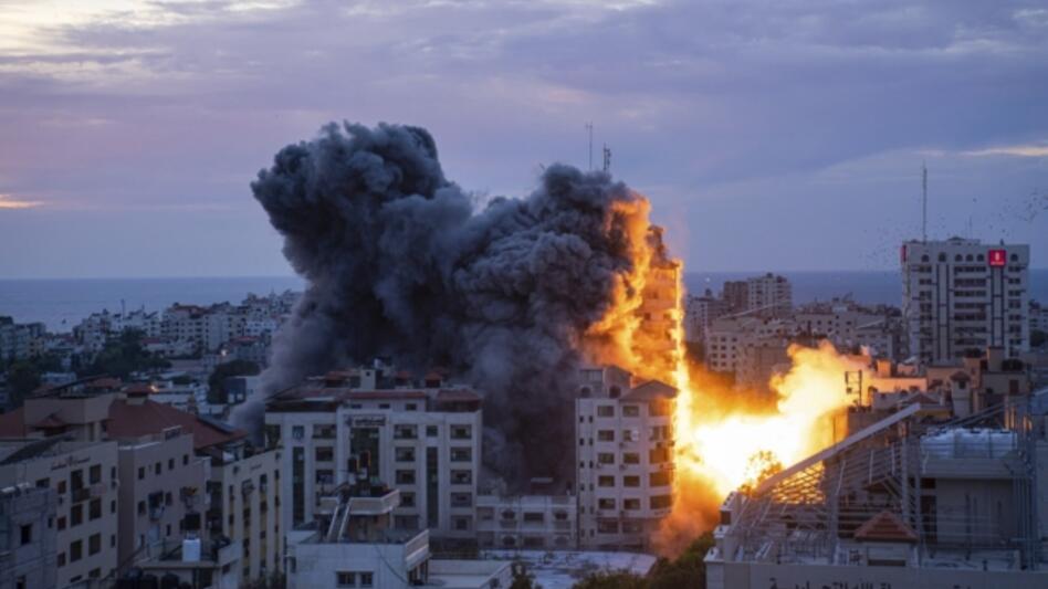 Άγρια νύχτα στη Μέση Ανατολή: Σφοδρές μάχες του Ισραήλ με τη Χαμάς 