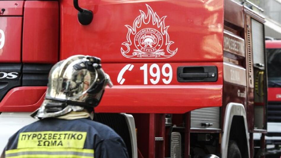 Σε εξέλιξη πυρκαγιά στον Μαραθώνα