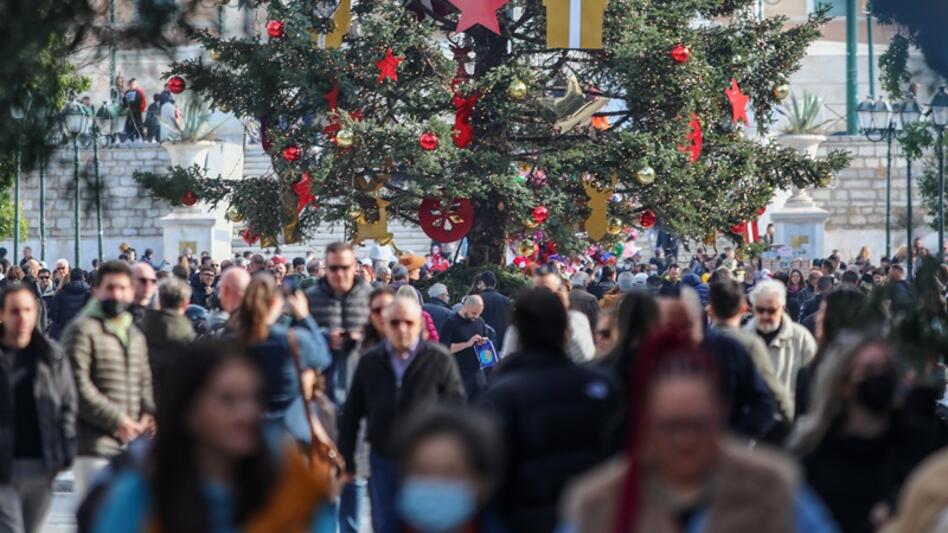 Εμπόριο: Ελπίδες ότι επιδόματα - δώρα και συντάξεις θα ζεστάνουν την παγωμένη αγορά