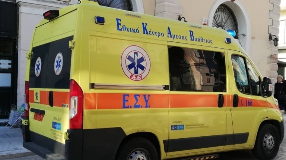 Λαμία: Στο νοσοκομείο έγκυος μετά από τροχαίο - Δείτε εικόνες