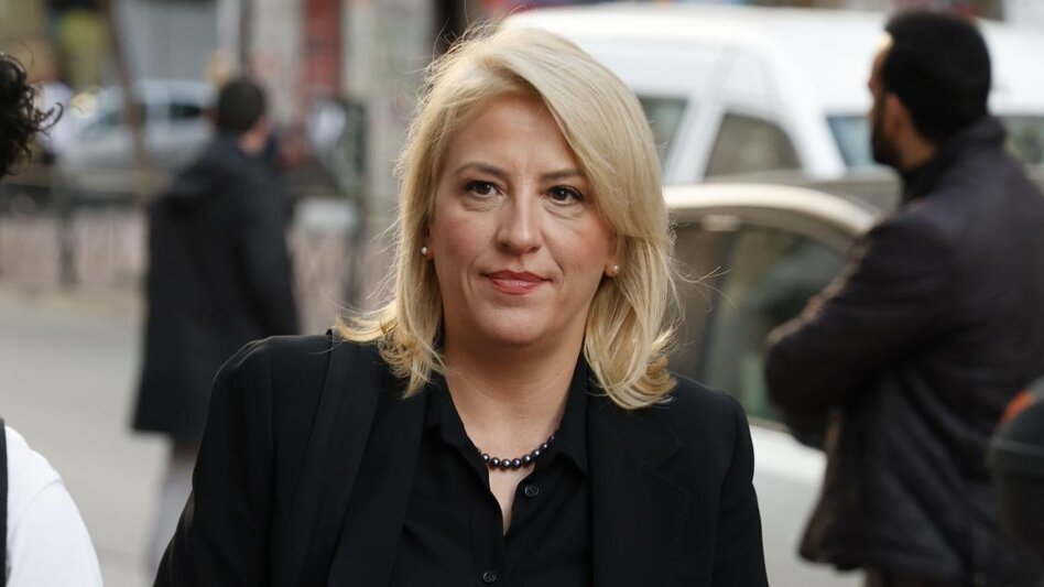 ΣΥΡΙΖΑ: Η Ρένα Δούρου θα είναι υποψήφια για την ηγεσία του κόμματος 