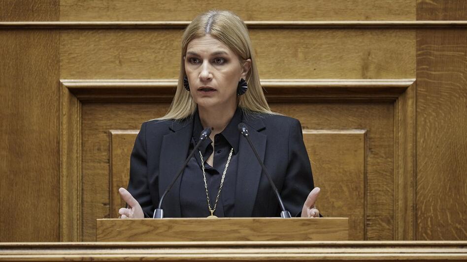 Στην Ολομέλεια της βουλής η Σ. Βολουδάκη για τη δημόσια υγεία