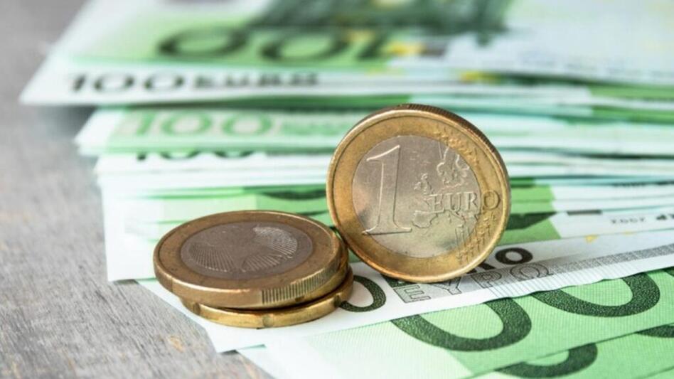 Έρχεται «πάγωμα» επιτοκίων στις ρυθμίσεις ληξιπρόθεσμων οφειλών