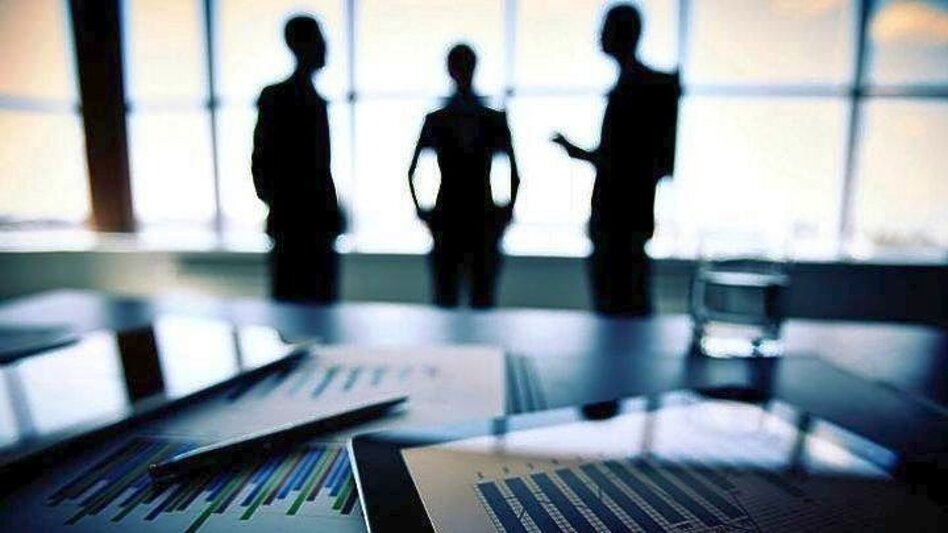 ΚΕΦΙΜ: Οι Έλληνες δουλεύουν έξι μήνες το χρόνο για να πληρώνουν φόρους και εισφορές 
