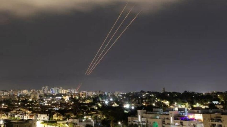 Νέες επιθέσεις των ΗΠΑ στο Ιράν -Ηχούν σειρήνες στο Κουβέιτ