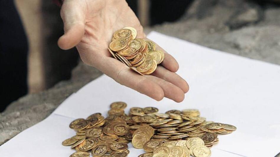 Ηράκλειο: οι χρυσές λίρες, ο αστυνομικός-προστάτης και ο Άγιος Φανούριος