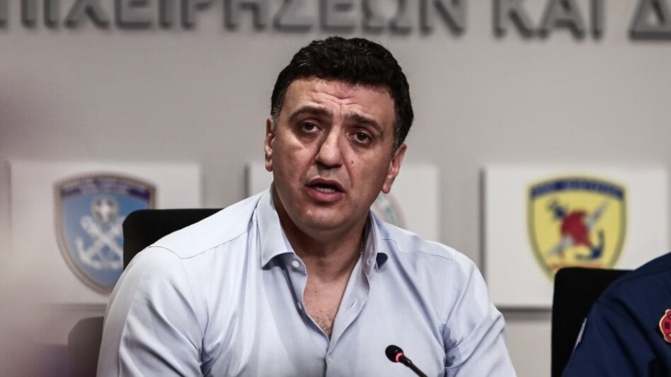 Κικίλιας για τη φωτιά στο Παγγαίο Όρος: Καίει ξερά κλαδιά και φύλλα