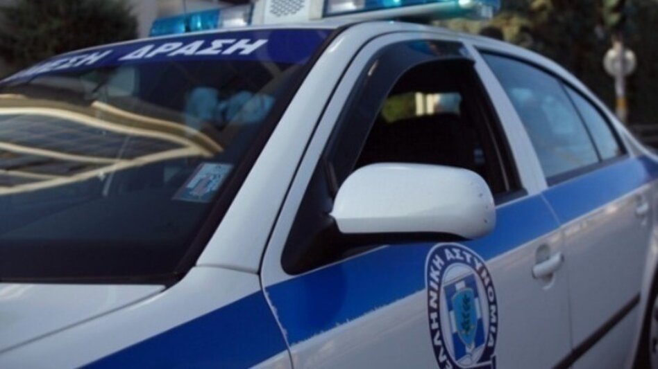 Πλήθος εκρηκτικών μηχανισμών και πυρομαχικών, πολεμικό υλικό και όπλο σε σπίτι στο Μενίδι!
