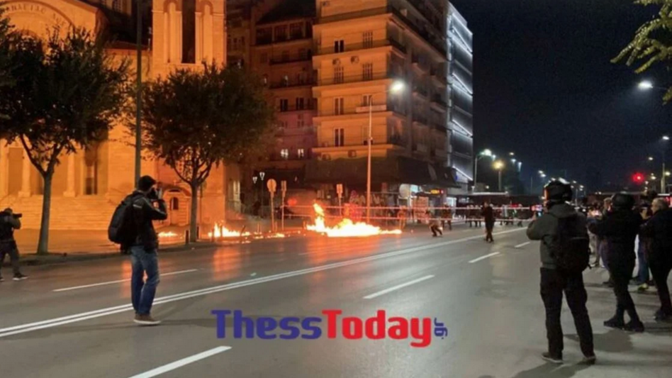 Θεσσαλονίκη: Επεισόδια μετά το τέλος της πορείας για το Πολυτεχνείο 