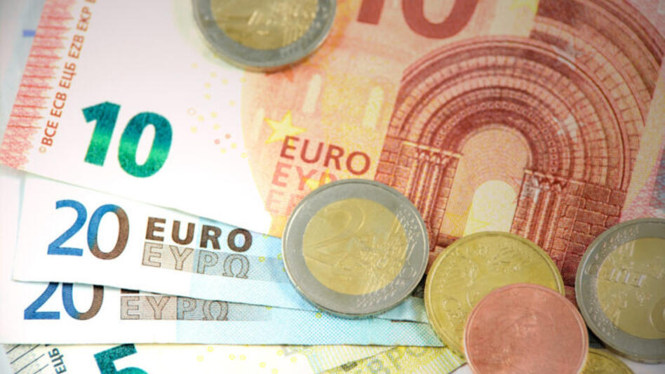 Οι 12 νέες μειώσεις φόρων