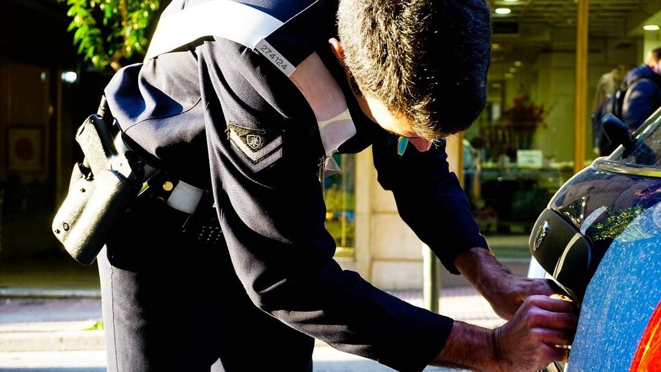 Παρκάρισμα στους πεζόδρομους - Δεκάδες οι πινακίδες που αφαιρέθηκαν