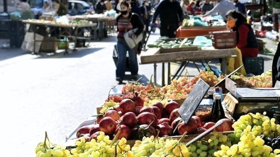 Π.Παπαδάκης για τις άδειες λαϊκών αγορών: Καμία νέα παραγωγική άδεια εδώ και σχεδόν 4 χρόνια!