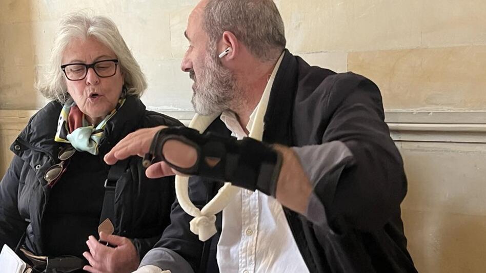 "Ετοιμοπόλεμος" ο αντιδήμαρχος, αν και πολυτραυματίας!