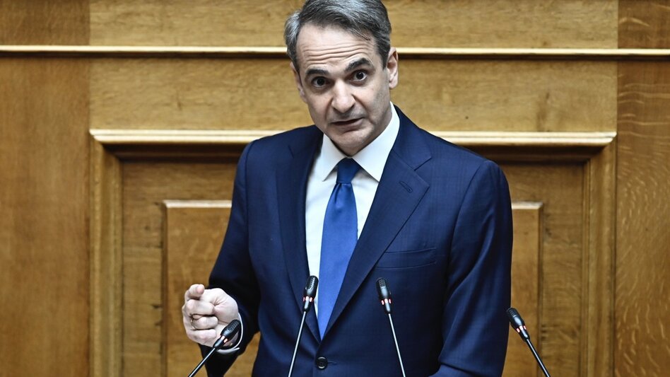 Ανασχηματισμός: Αποφάσεις με βαριά σκιά από τα Τέμπη και υπό την πίεση των δημοσκοπήσεων