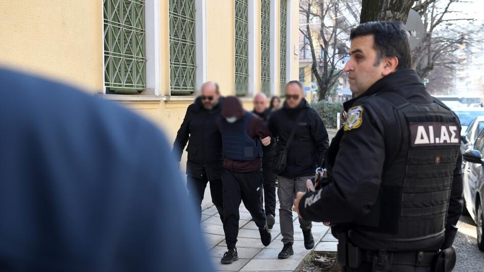 Δολοφονία στις Σέρρες: Προσωρινά κρατούμενοι άλλοι δύο για τη φονική συμπλοκή έξω από το μπαρ