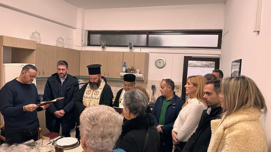 Την πρωτοχρονιάτικη πίτα τους έκοψαν τα ΚΑΠΗ Γαζίου, Καλεσών και Τυλίσου
