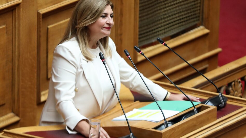 Η απουσία της Ευαγγελίας Λιακούλη από την Προανακριτική και η ανακοίνωση, με αιχμές, του ΠΑΣΟΚ